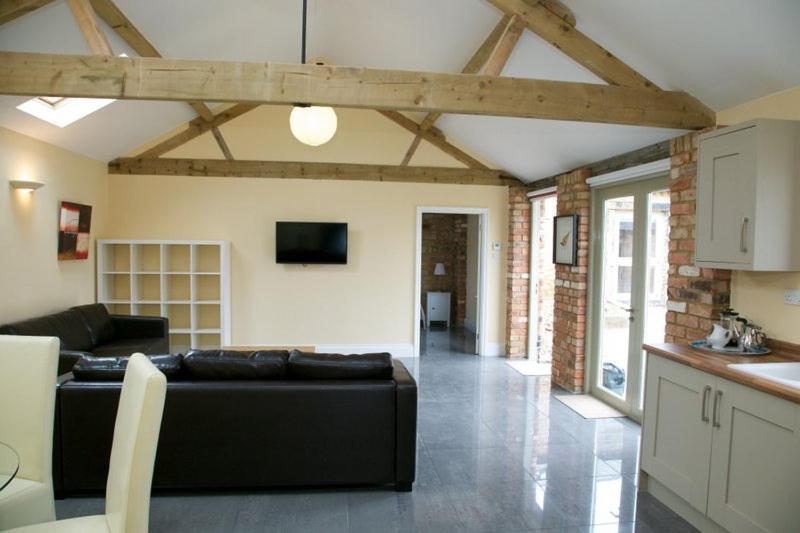 Pheasants Roost At Tove Valley Cottages Towcester Exterior foto