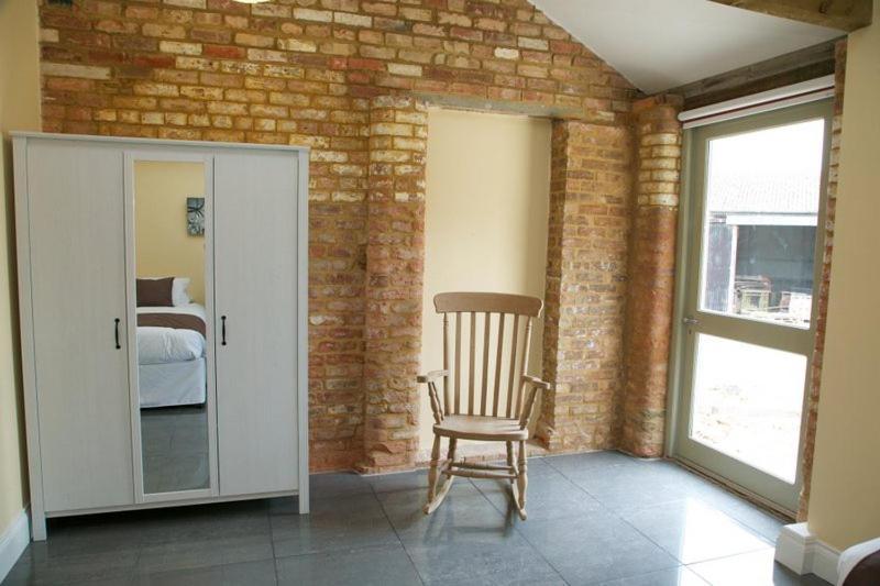 Pheasants Roost At Tove Valley Cottages Towcester Exterior foto