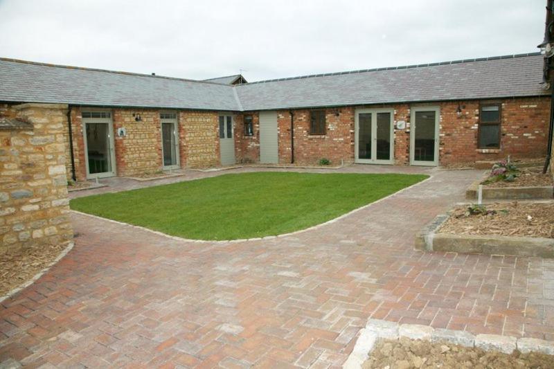 Pheasants Roost At Tove Valley Cottages Towcester Exterior foto